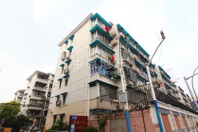 闻喜小区(场中路2251弄,主卧朝南,顶楼房,景观房,小区景观位置